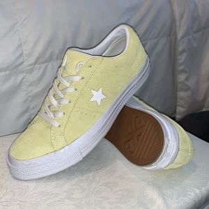 One Star Yellow Suede Converse